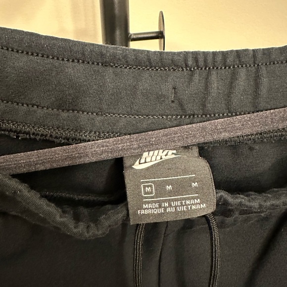 Nike tech joggers - Picture 3 of 7